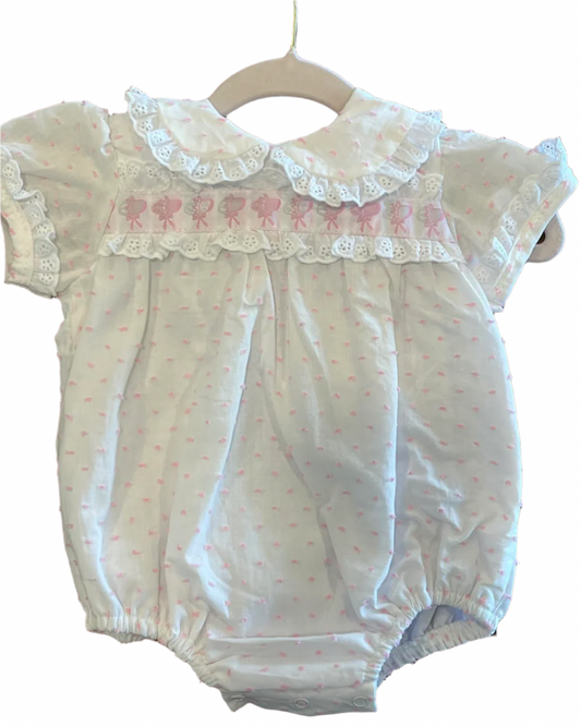 Bonnet Ribbon Bubble